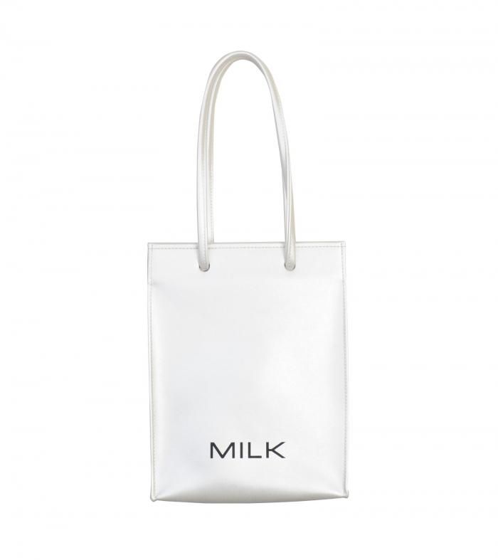 MILKBOY ミルクボーイ レザー ショルダーバッグ ボディバッグ MILKBOY（ミルクボーイ）の「BOX ショルダーバッグ（ショルダー