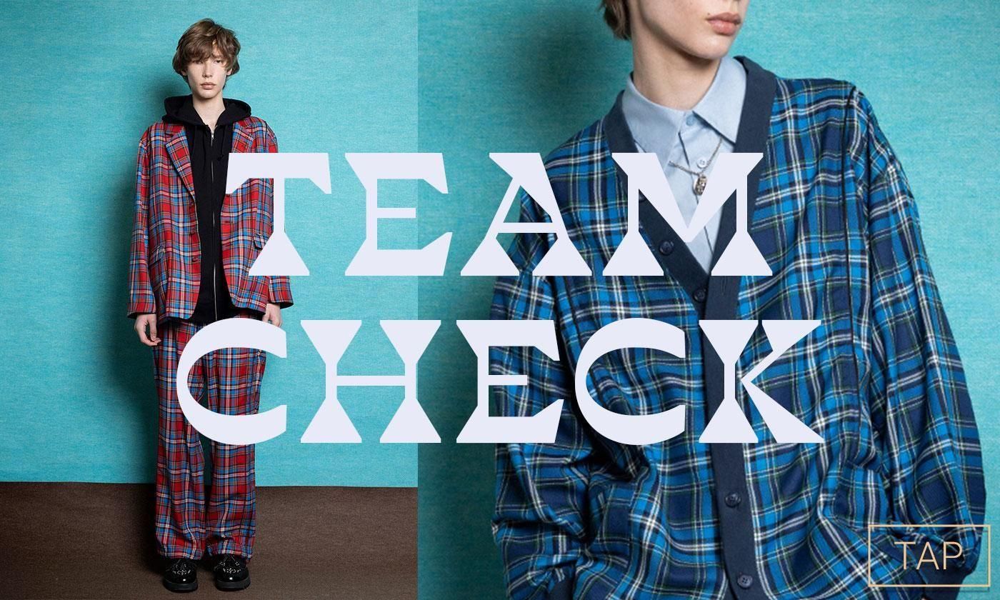 MILKBOY　濃いネイビー(ブラック) ダウンジャケット 赤いライン MONCLER×VALENTINO V Logo Navy Rosso Mens Down Jacketダウン