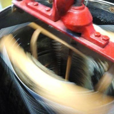 日本ミツバチの巣箱