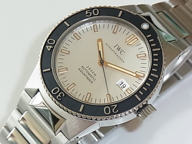 IWC GSTアクアタイマー IW353603 シルバー文字盤 美品 - 福岡天神・大名の腕時計専門店アンチェインドカラーズのオンラインショップ