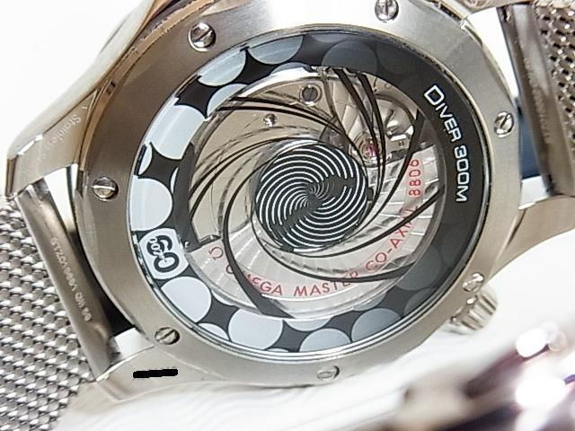 オメガ シーマスター ダイバー300 ジェームズボンド60周年記念モデル