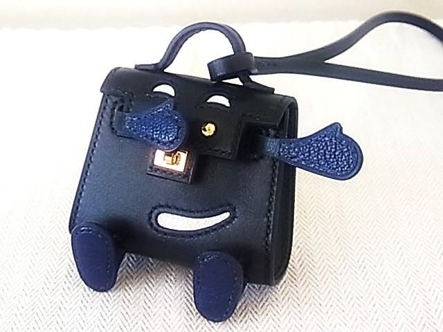 HERMES エルメス ケリードールチャーム 未使用 美品 ノベルティ 限定品 エルメス ケリードール チャーム ブラック ゴールド金具 未使用
