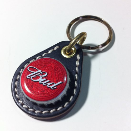 ビアボトルキャップキーリング / バドワイザー（BEER BOTTLE CAP KEY RING / BUDWEISER）