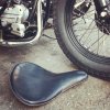 ͽ - OILED LEATHER SOLO SEAT / BK-M