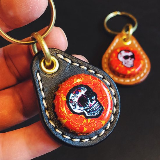 ビアボトルキャップキーリング / デイオブザデッド（BEER BOTTLE CAP KEY RING / DAY OF THE DEAD）