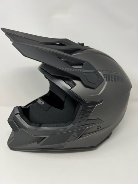 2022 509 スノーモービル 軽量 ヘルメット Tactical 2.0 ブラック 