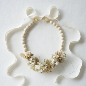 <img class='new_mark_img1' src='https://img.shop-pro.jp/img/new/icons47.gif' style='border:none;display:inline;margin:0px;padding:0px;width:auto;' />Necklace　/　Pale dried flower bouquet ＆ Wood
