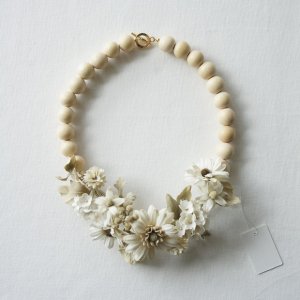 Necklace　/　Pale dried flower bouquet ＆ Wood

