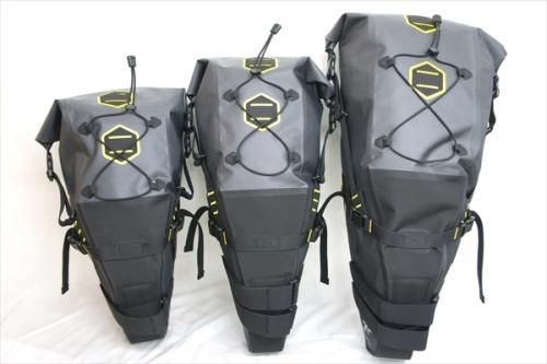 アピデュラ　APIDULA  サドルバック　14L サドルバッグ 14L 【EXPEDITION SADDLE PACK/ ミディアム