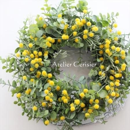 ユーカリとミモザのオーバルリース