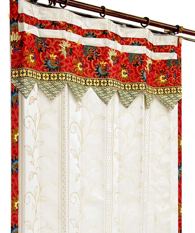 バリカーテン 遮光 かわいい アイボリー色カイサ— 既製