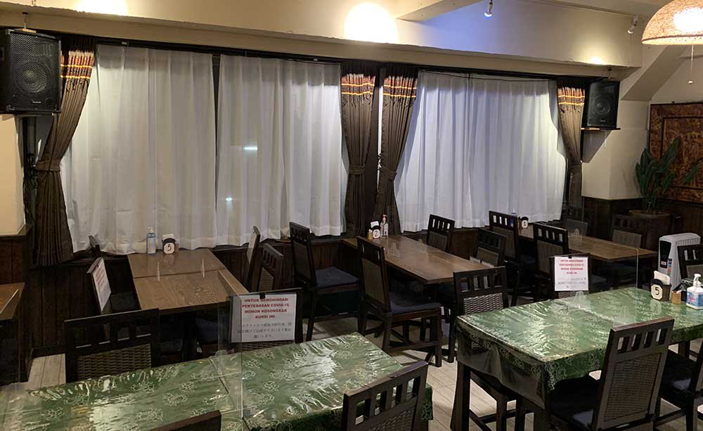 カーテン レストラン 喫茶店 ホテル 飲食店 ダイニング アジアン バリのイメージ