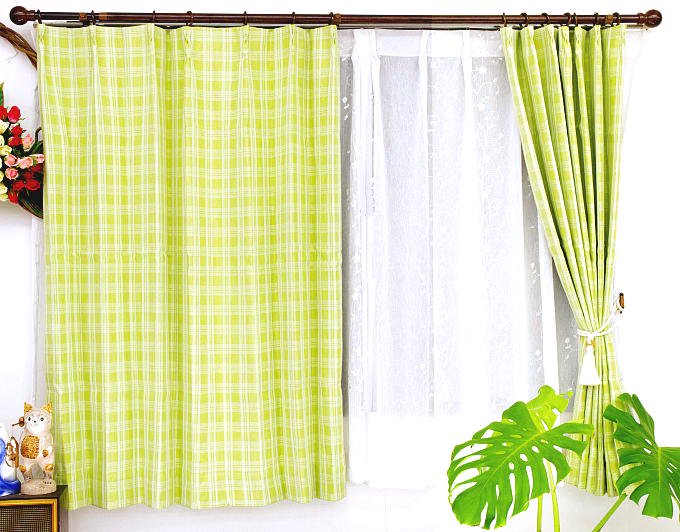 西海岸スタイル カーテン 遮光2級 チェック柄 グリーン色 オセロのイメージ