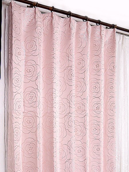 バラ柄カーテン サマンサ ピンク色のメインイメージ