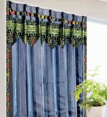モロッコ カーテン 遮光 1級 モダン ロイヤル ブルー ピン ストライプ 《メタリックMマーズ》のイメージ
