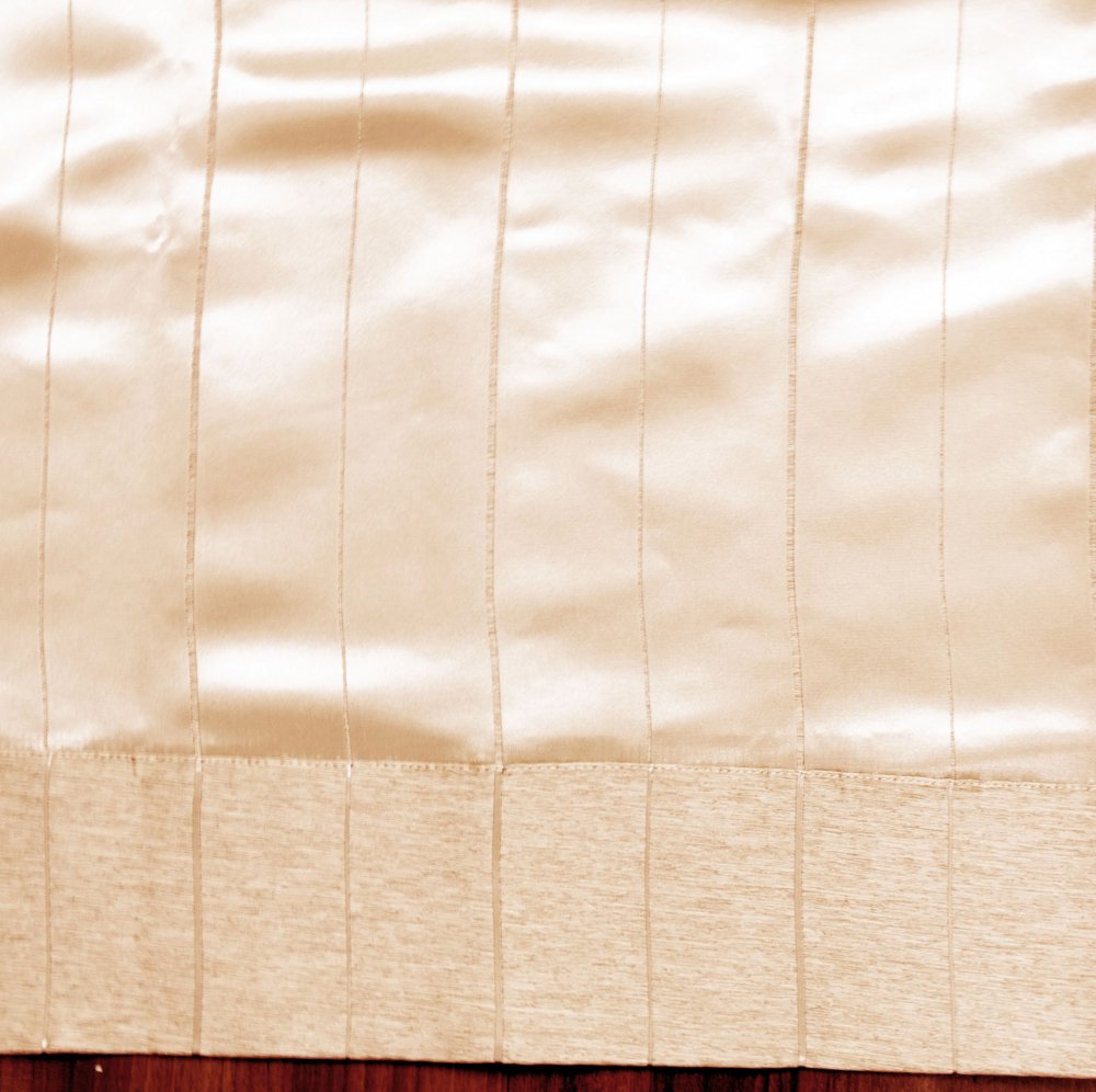 アジアン カーテン 遮光1級 おしゃれ ゴールドベージュ色 ピンストライプ柄 《メタリックTテルティナ》の裏