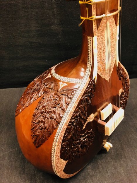 中古品）シタール（Sitar）メーカー名 SANTOSH ROY(HIREN ROY) フル