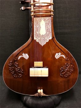 中古品）シタール（Sitar）メーカー名 BARUN RAY(HIREN ROY) ハーフ