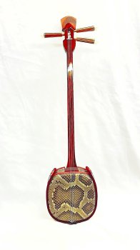 沖縄三線 クワディーサースンチ塗り竿 本皮一枚張り - ::民族楽器 