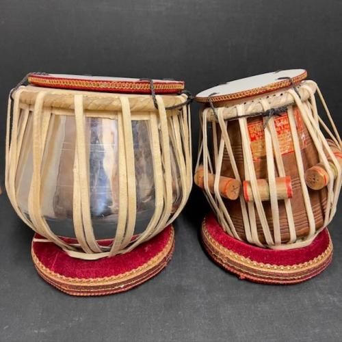 <img class='new_mark_img1' src='https://img.shop-pro.jp/img/new/icons1.gif' style='border:none;display:inline;margin:0px;padding:0px;width:auto;' />����š������ʡˡ����֥饻�å� Tabla set�� Somnath &Kakade��