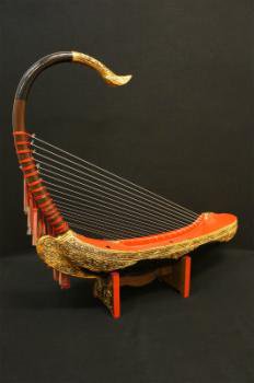 サウン・ガウ(ビルマの竪琴)【ミャンマー】 - ::民族楽器コイズミ::