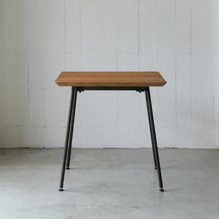 Sou 杉の積層天板 カフェテーブル 2人掛け 7d脚 テーブル オリジナル家具 金物の上手工作所オンラインショップ
