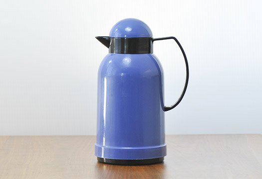 北欧で使われていたプラスチック製の魔法瓶（青）／ビンテージ  画像01