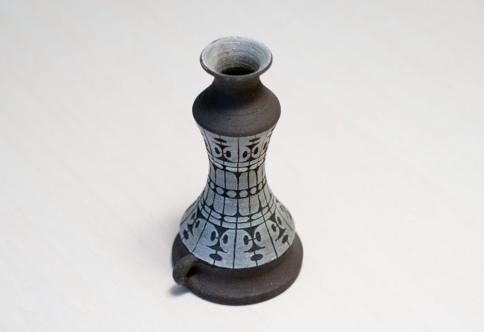 Alingsas Keramik（アーリングソース ケラミック）／陶器の花瓶／スウェーデン／ビンテージ - 北欧雑貨店 fina fina