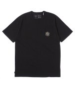 <img class='new_mark_img1' src='https://img.shop-pro.jp/img/new/icons41.gif' style='border:none;display:inline;margin:0px;padding:0px;width:auto;' />VANSOFF THE WALL GRAPHIC POCKET TEE - BLACK Х T USA