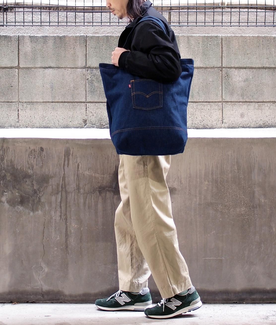 Levi's】THE LEVI'S BACK POCKET TOTE - NAVY BLUE リーバイス デニム