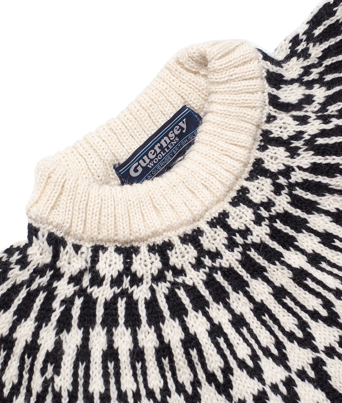 GUERNSEY WOOLLENS】NORDIC CREW NECK SWEATER - ARAN/BLACK ガンジー