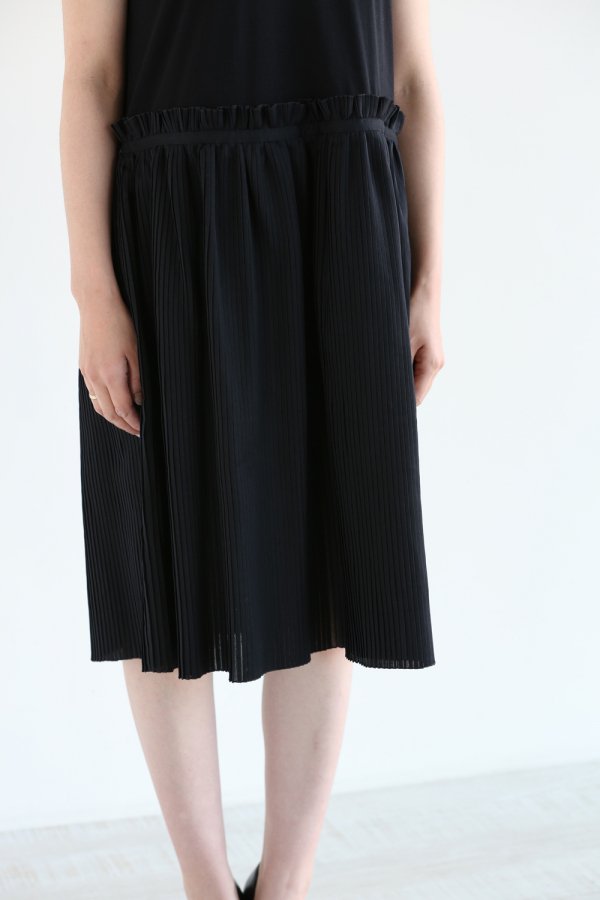 beautiful people(ビューティフルピープル) high guage cotton pleats