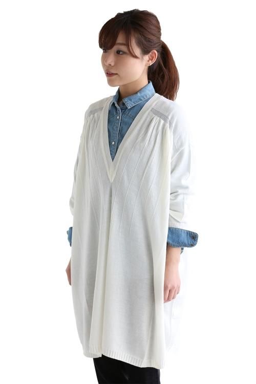 信頼も厚い iliann Vネックチュニック WOOL WORSTED loeb(イリアンローヴ) チュニック