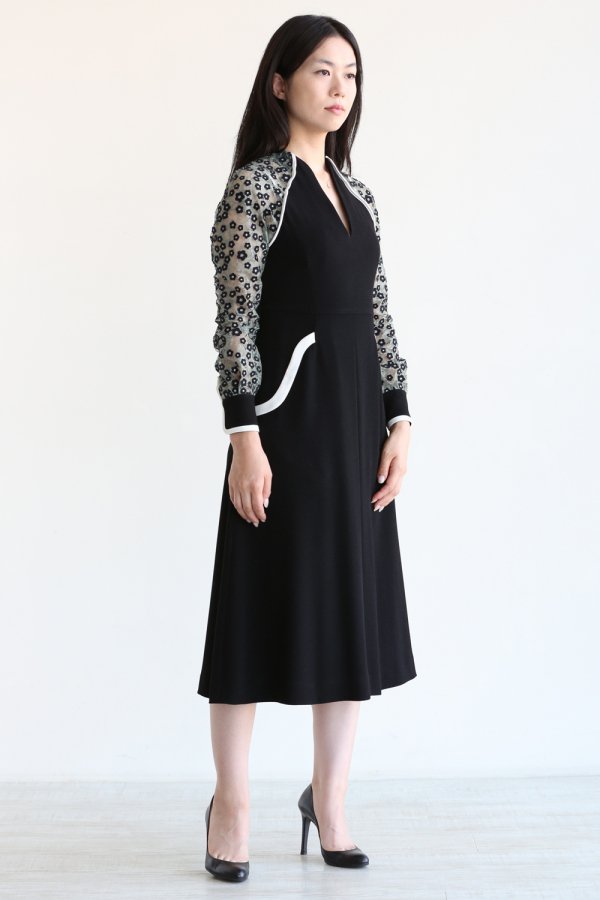 Pedicel Lace Sleeves A-Line Dress - YAMAROKU（ヤマロク