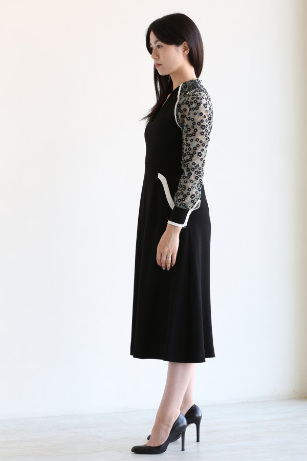 Pedicel Lace Sleeves A-Line Dress - YAMAROKU（ヤマロク