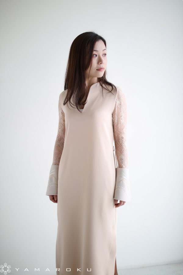 Mame Kurogouchi(マメ) Embroidery Cuffs Lace Sleeves Dress 