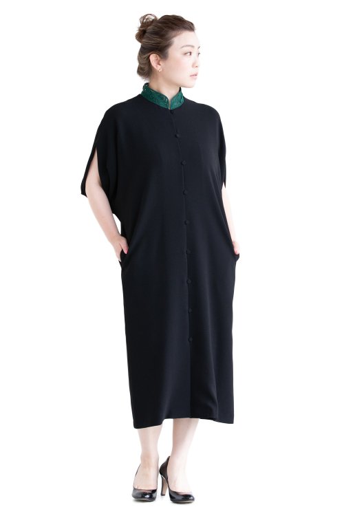 Mame Kurogouchi(マメ) Embroidery Collar Front Open Dress 