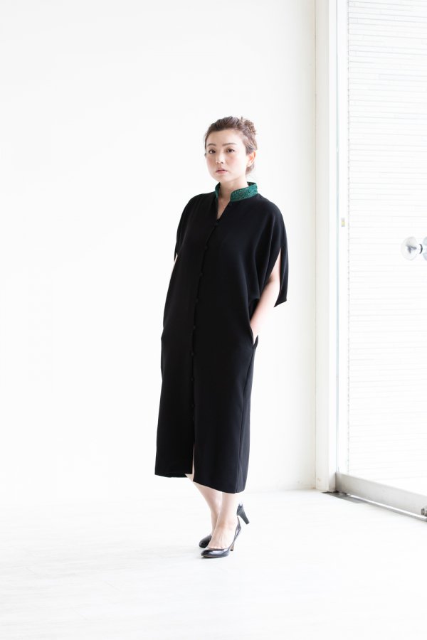 Mame Kurogouchi(マメ) Embroidery Collar Front Open Dress