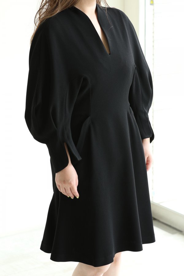 Mame Kurogouchi/ Volume Sleeve Dress www.univo.edu.mx