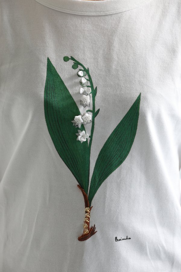 MUVEIL(ミュベール) スズランアートプリントTシャツ white - YAMAROKU 