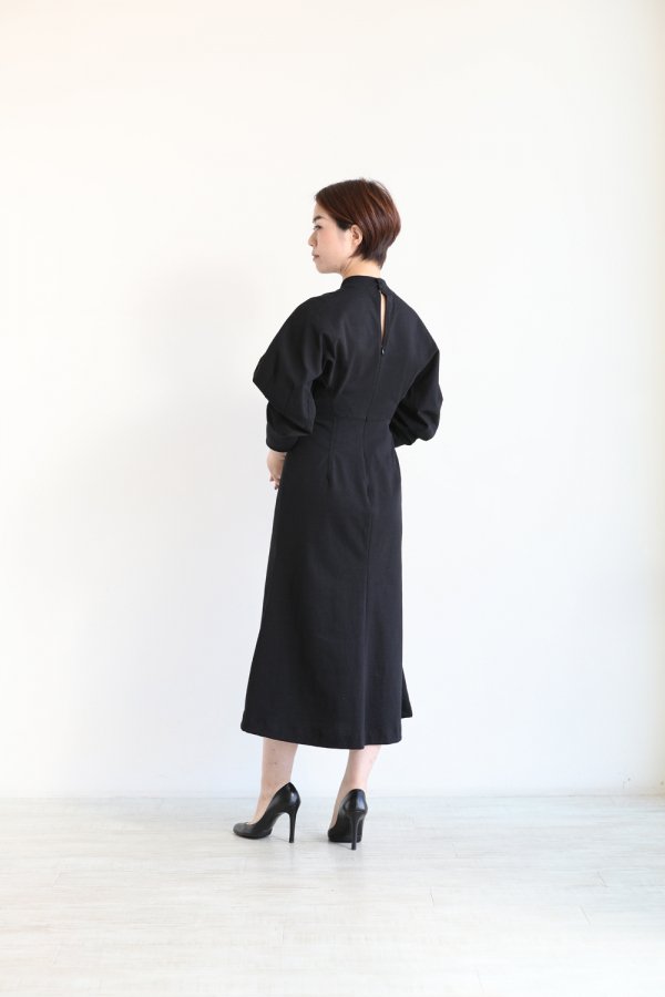 マメクロゴウチ　Classic Cotton Dress - black
