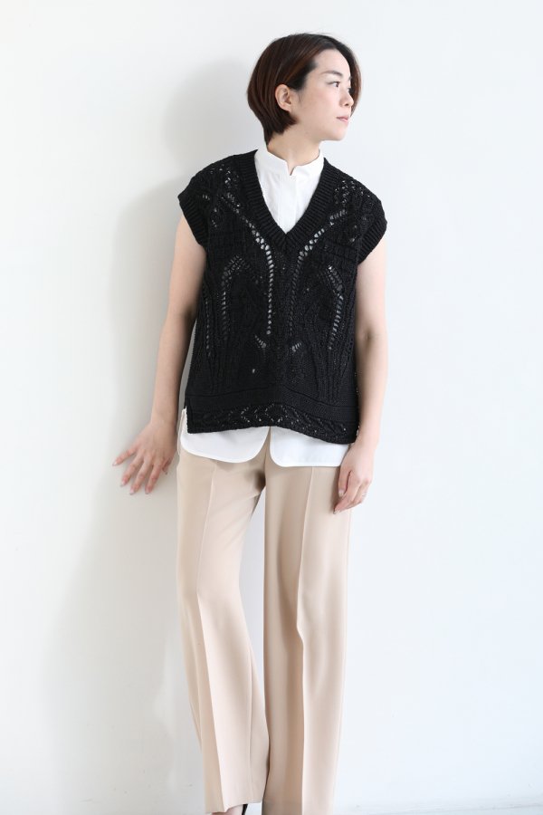 Mame Kurogouchi(マメ) Curtain Lace Pattern Knitted V Neck Vest 