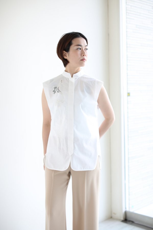 Mame Kurogouchi(マメ) Botanical Embroidery Sleeveless Shirt WHITE 