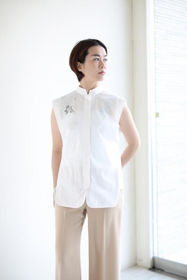 Mame Kurogouchi(マメ) Botanical Embroidery Sleeveless Shirt WHITE