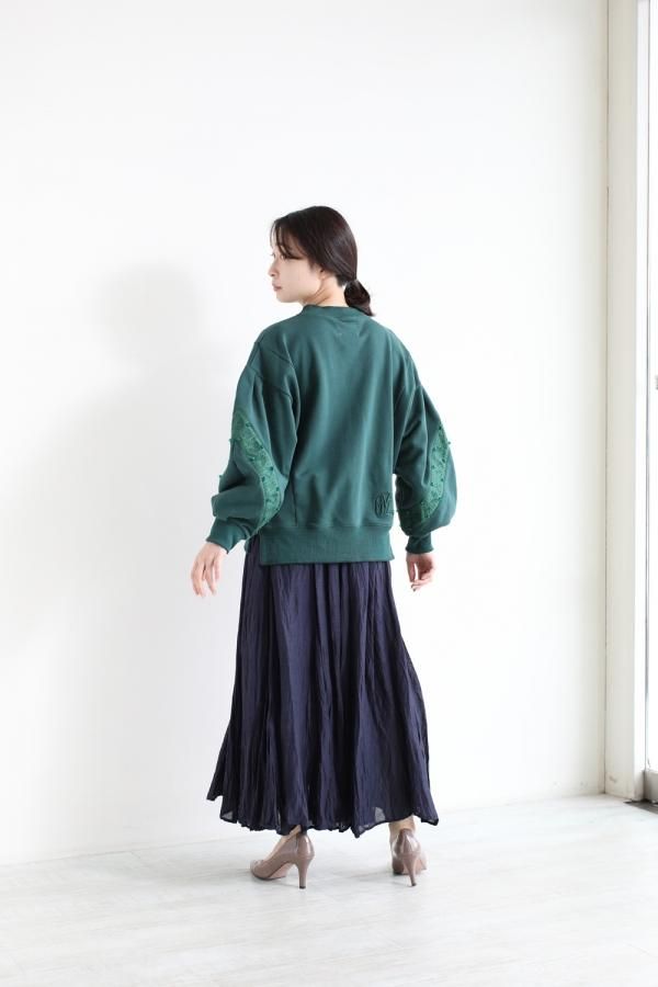 MUVEIL スズラン刺繍裏毛プルオーバー グリーン