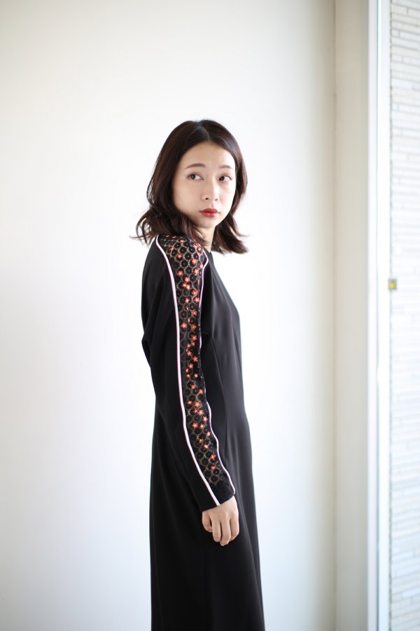 Mame Kurogouchi(マメ) Osmanthus Motif Embroidery Dress - YAMAROKU