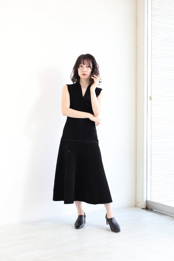 Mame Kurogouchi(マメ) V-Neck Double Faced Knitted Dress - YAMAROKU