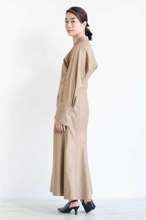 Mame Kurogouchi(マメ) Military Cotton Deep Neck Dress - YAMAROKU ...