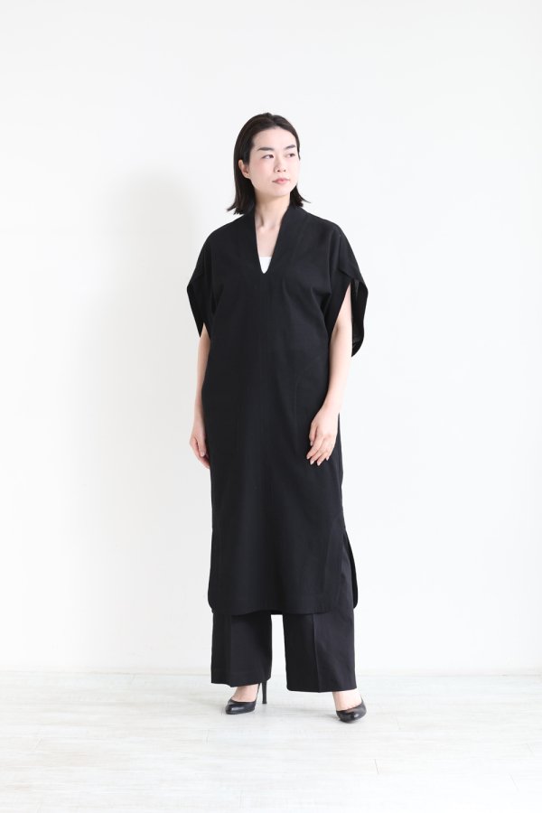 Mame Kurogouchi(マメ) Crepe Deep V-Neck Dress - YAMAROKU（ヤマロク ...