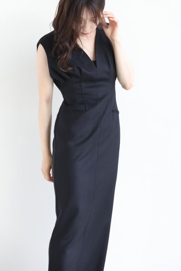 Mame Kurogouchi(マメ) V-Neck Tucked Wool Dress - YAMAROKU